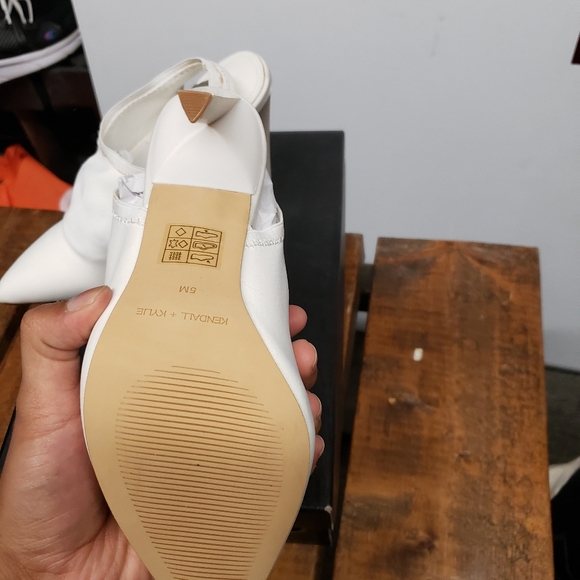 Kendall Kylie Sandals size 5 - Picture 12 of 13